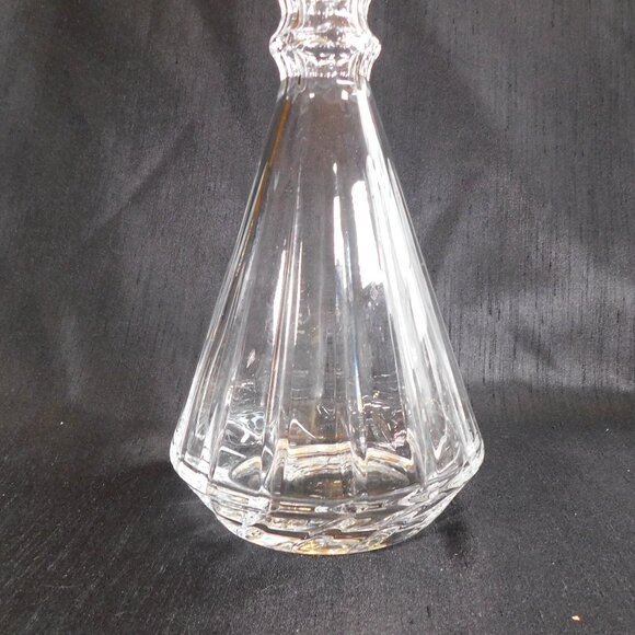 Wedgwood Cut Crystal Decanter with Matching Stopper # 23110 - Picture 3 of 6